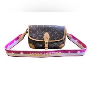 Louis Vuitton Diane Pink Strap Shoulder Bag